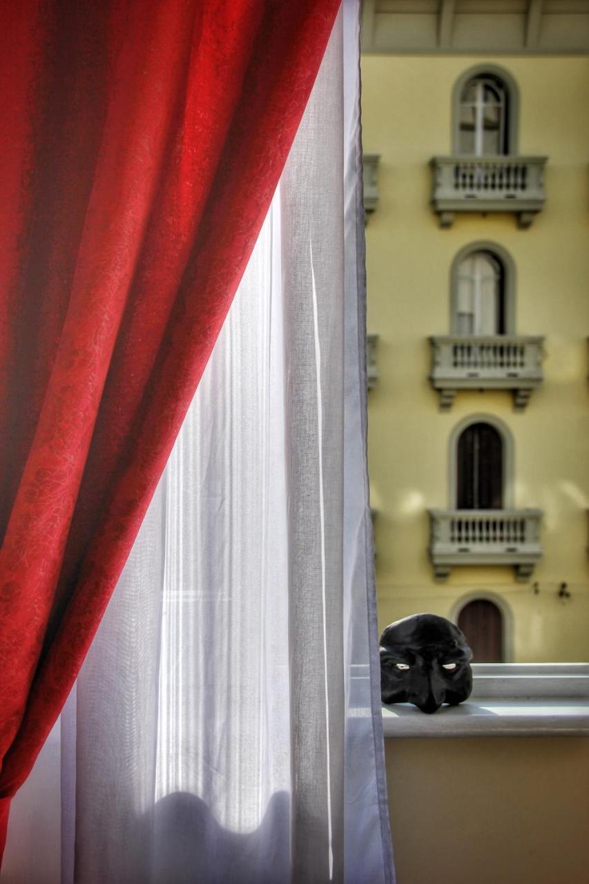 Well Come - Santa Lucia Naples Luaran gambar