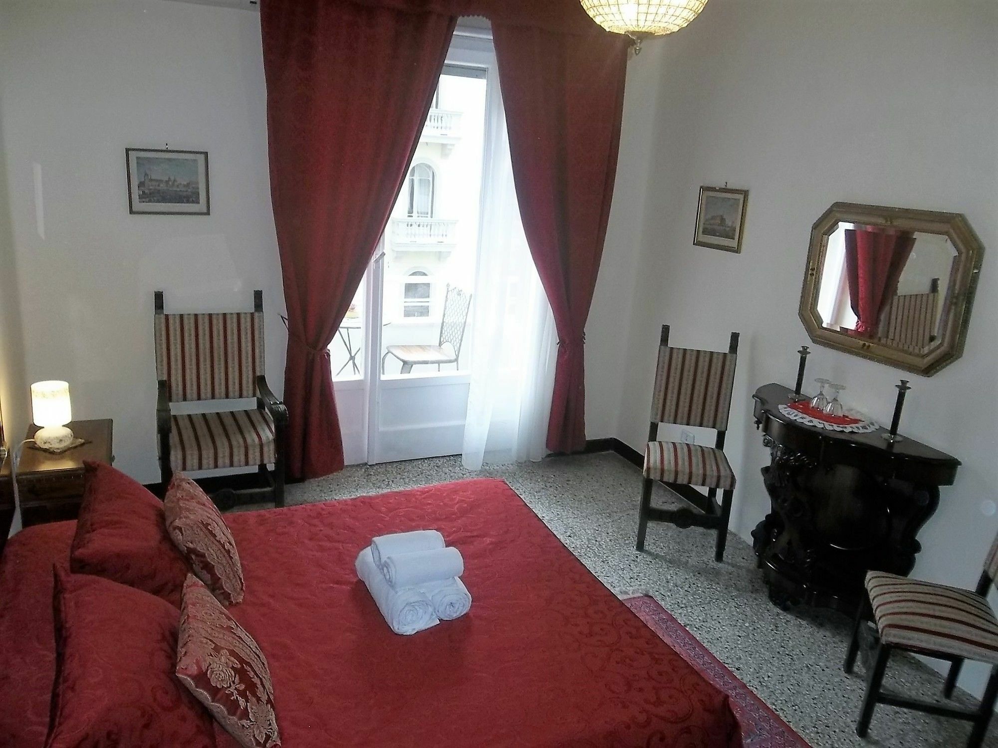 Well Come - Santa Lucia Naples Luaran gambar