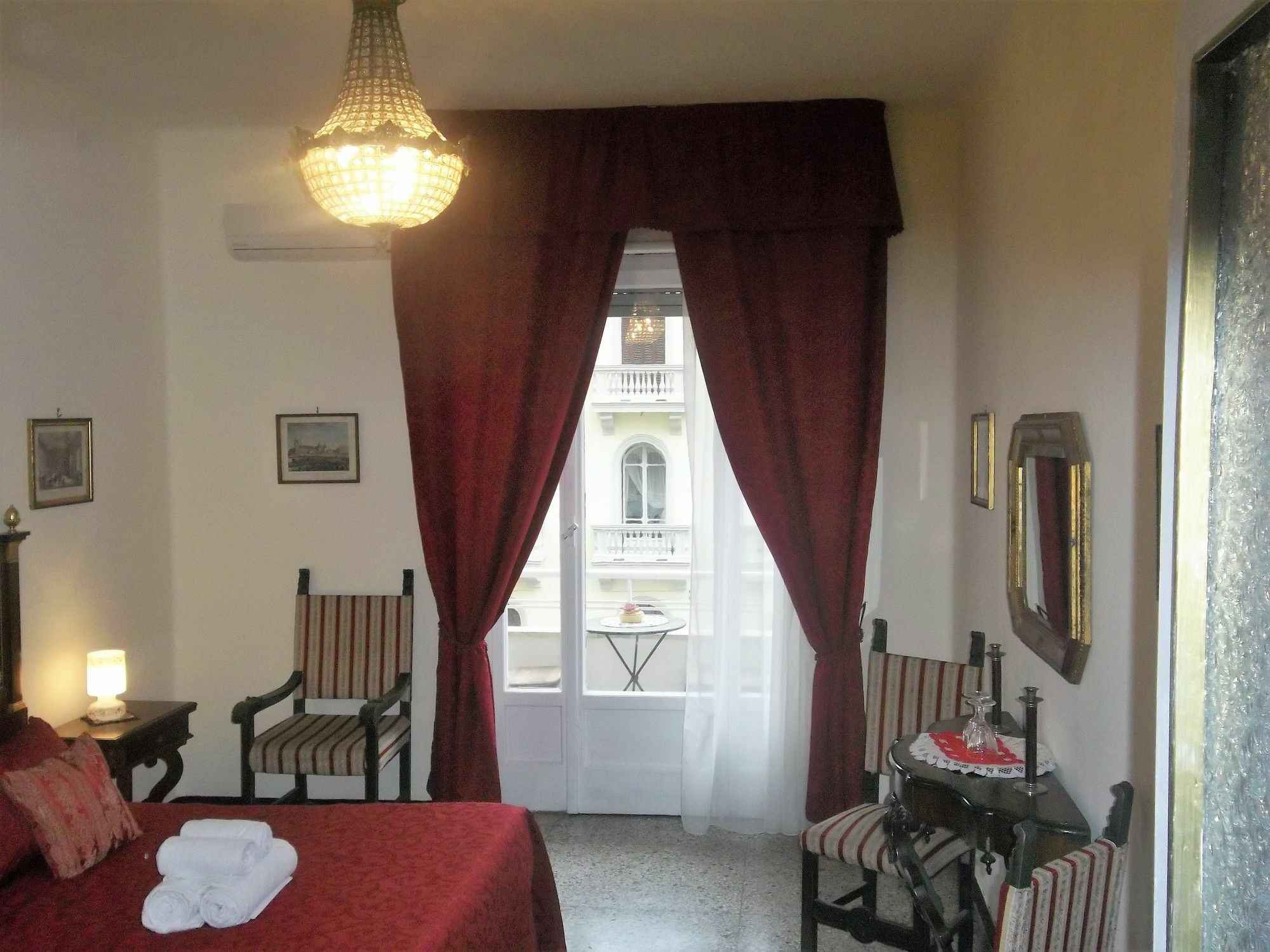 Well Come - Santa Lucia Naples Luaran gambar